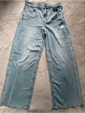 American Eagle Super High-Rise Baggy Wide Leg Jeans